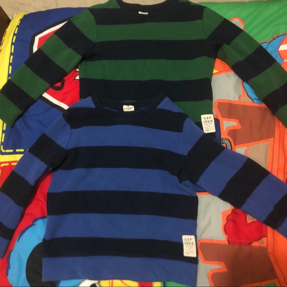 Sold! Gap 4T Bundle of 2 Sweaters